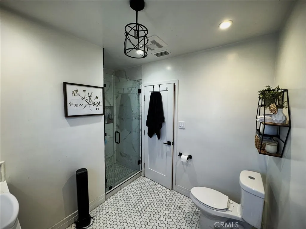 9416 La Salle Avenue, Los Angeles, California 90047 home-pic-8